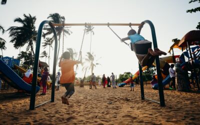 children swinging